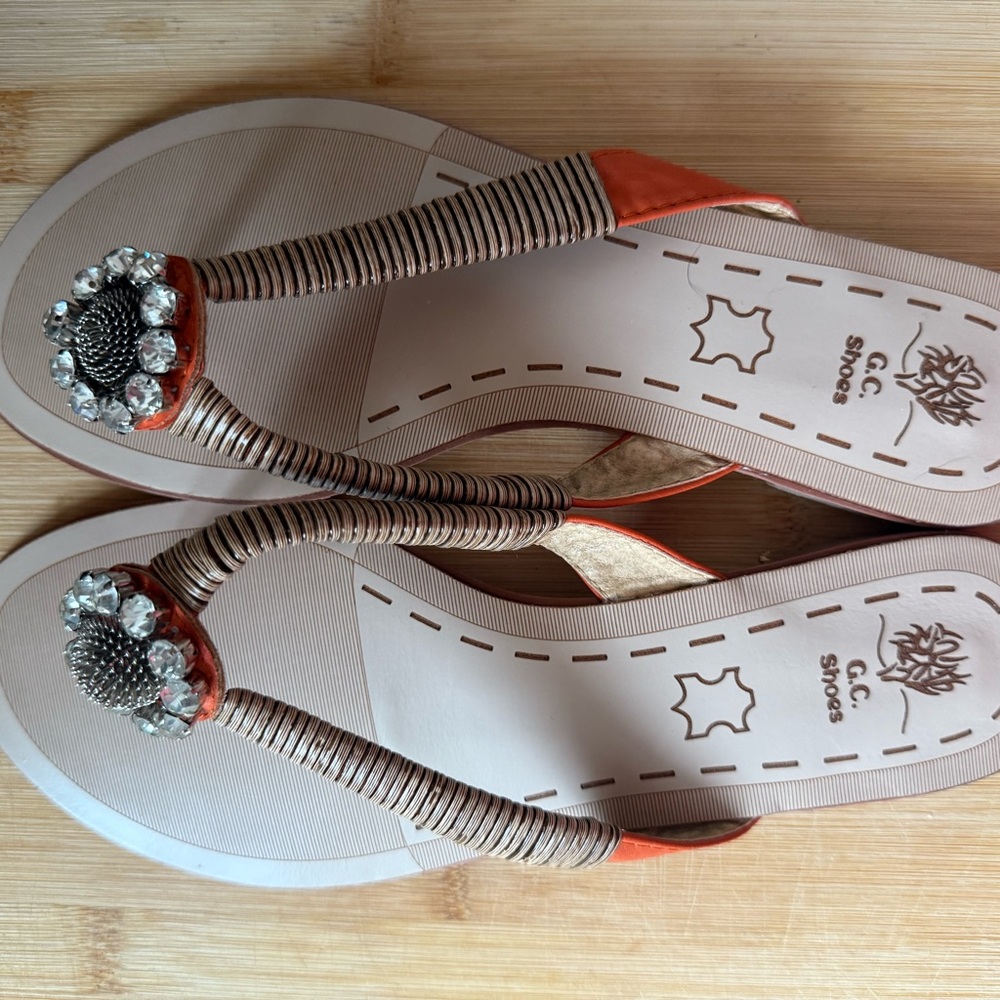 Elegant Orange and Gold Women's Sandals. NWT. Never worn. Size 9